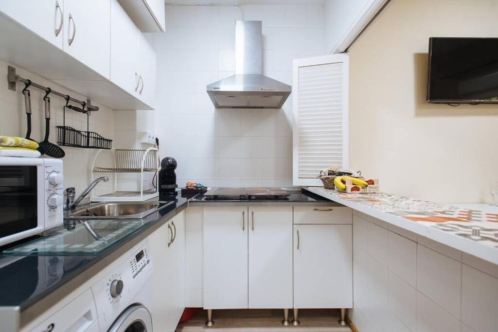Cozy And Well Located Apartment In The Center Of Seville Exterior photo