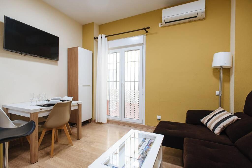 Cozy And Well Located Apartment In The Center Of Seville Exterior photo